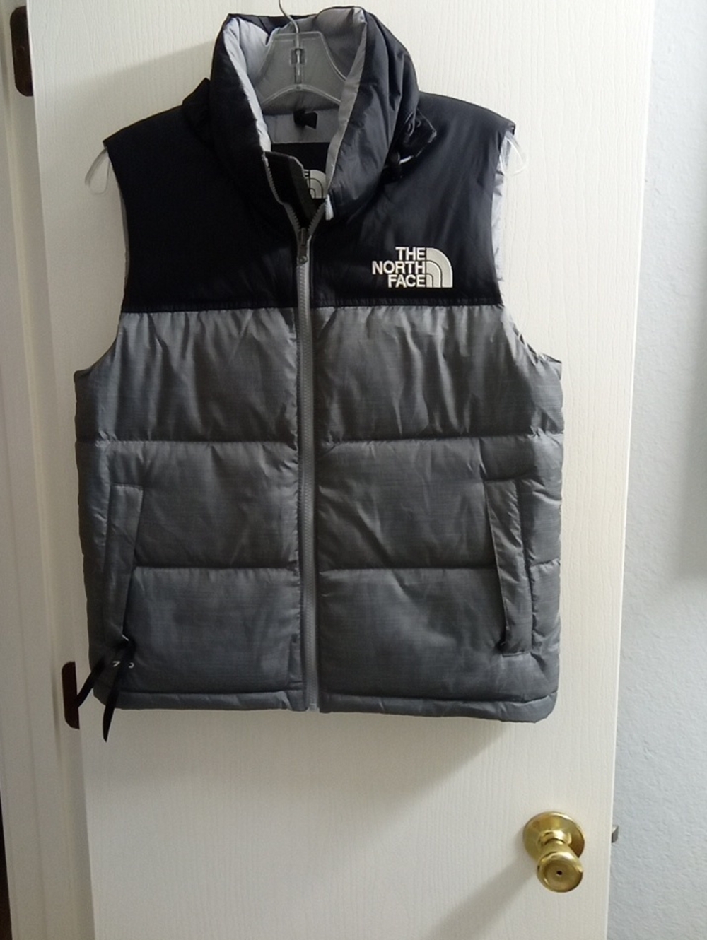 The North Face Men’s Black & Grey Insulated Quilted Vest